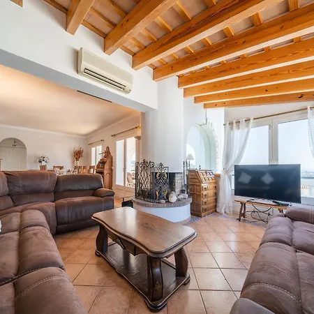 Villa Elegant For 8 People L'Escala